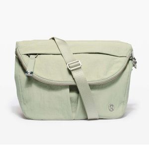 Lululemon All Night Festival Bag *5L
